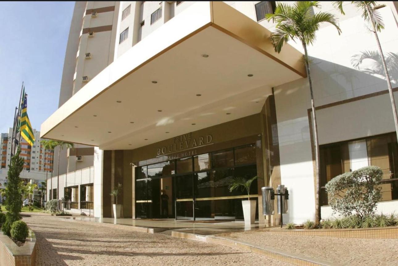 Prive Boulevard